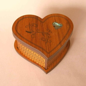 Heart box paua